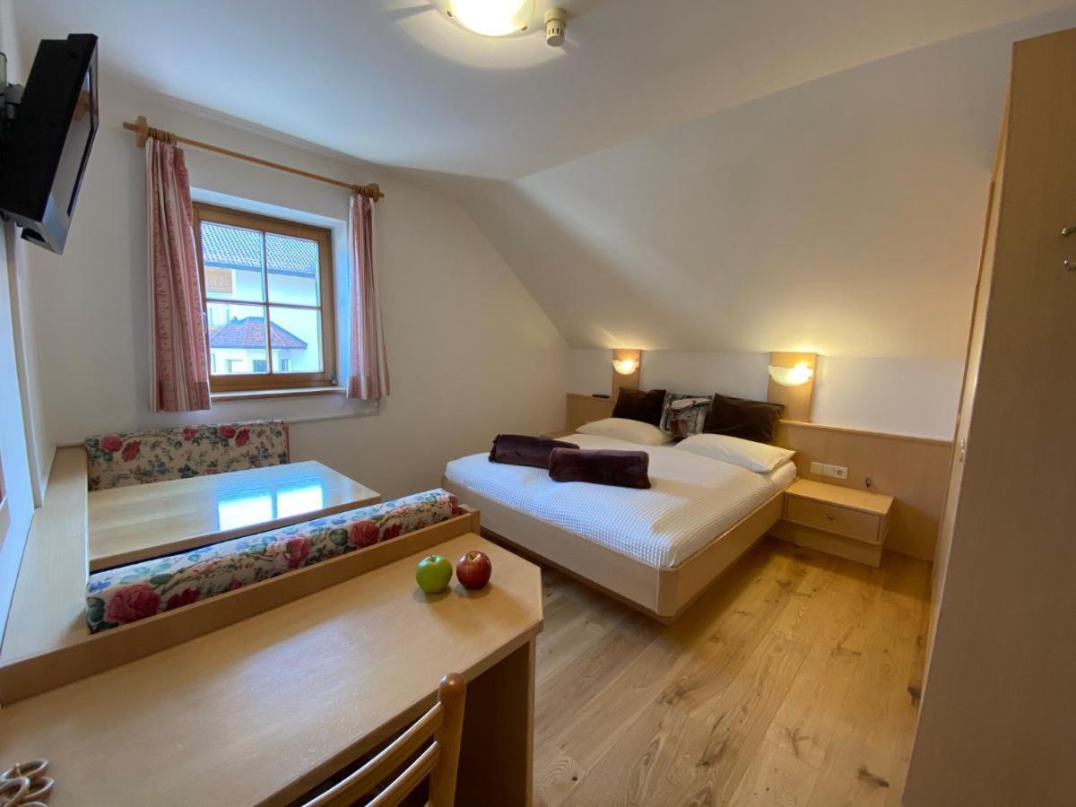 Lindnerhof Urlaub Am Bauernhof Hotell San Lorenzo di Sebato Eksteriør bilde